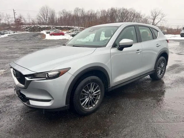 2019 Mazda CX-5 Sport's photo