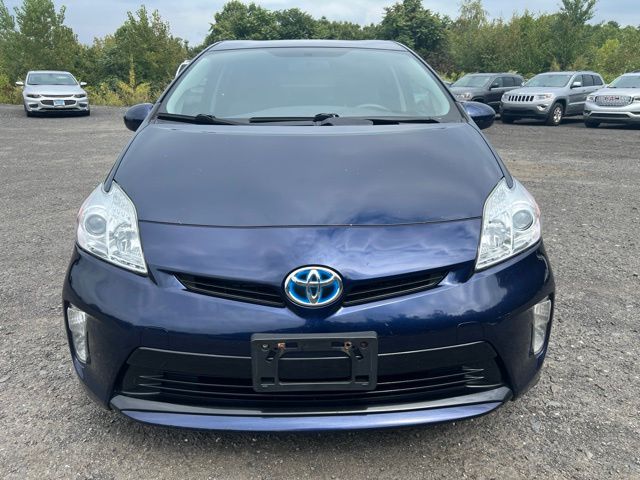 2015 Toyota Prius view 2