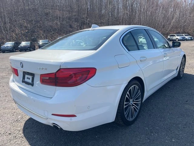 2018 BMW 5 Series view 5