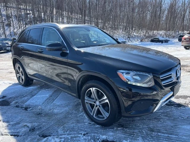 2017 Mercedes-Benz GLC view 3