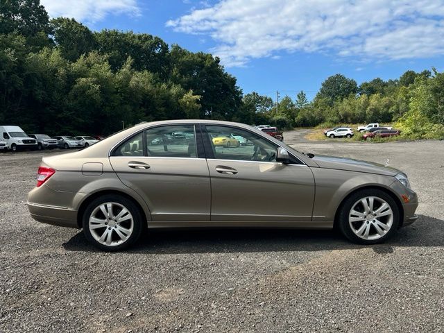 2008 Mercedes-Benz C-Class view 4